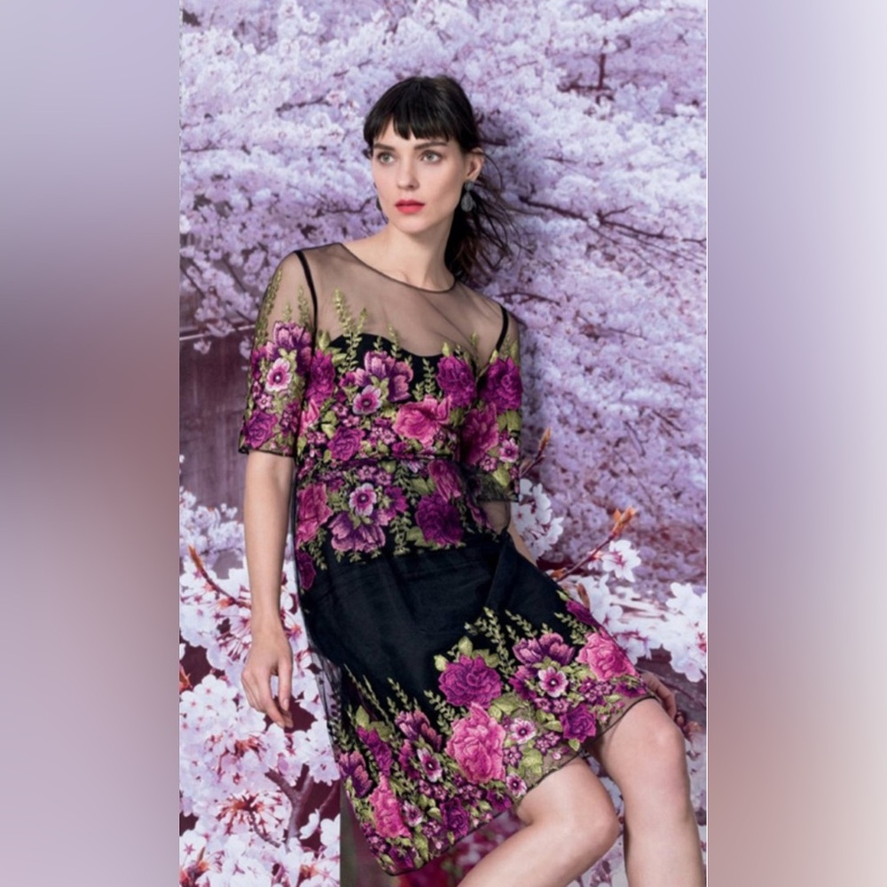Marchesa Notte
Floral Print Knee-Length Dress 10